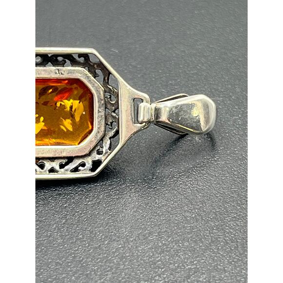 Vintage Solid Sterling Silver Natural Baltic Amber Intricate Scrollwork Pendant - Picture 8 of 9